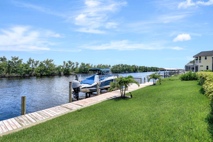 2624 El Dorado Pkwy W, Cape Coral, FL 33914 (36)